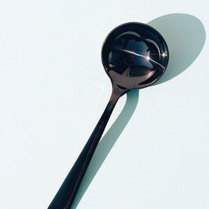 
                  
                    Load image into Gallery viewer, Umeshiso The Little Dipper cupping spoon in black
                  
                