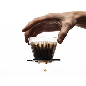 
                  
                    Load image into Gallery viewer, Orea Coffee Brewer Coffee Dripper v3 Brewing In Action | Good Coffee Project
                  
                